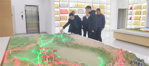 新疆生产建设兵团第四师77团领导深入那拉本源乳业工厂调研特色乳制品产业