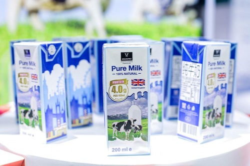 行云集团倾力打造高端乳品品牌,苏牧云全球首发亮相进博会