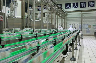 中国乳业首部纪实作品 《摄影师带你走进乳品工厂》探秘乳制品制造